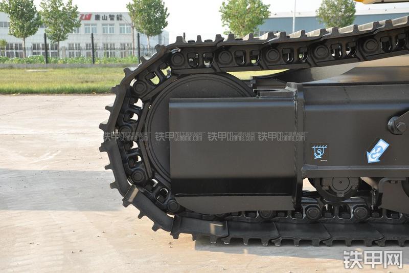 住友SH240-5挖掘机局部