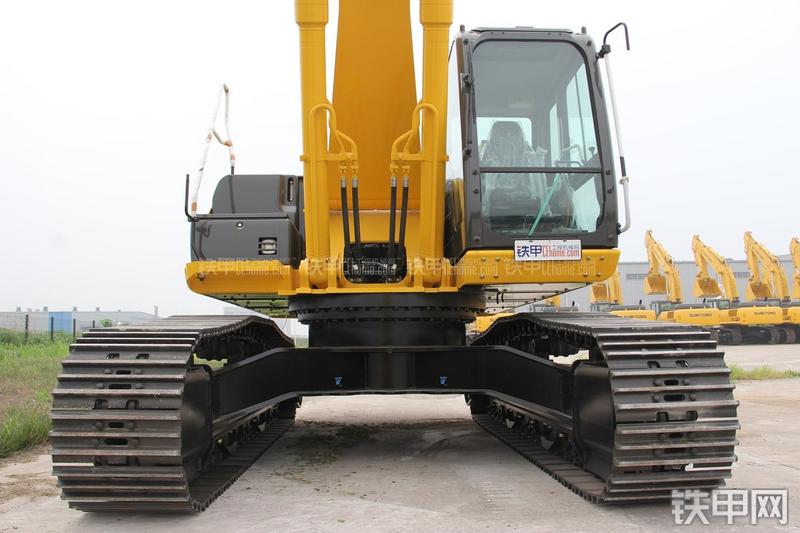 住友SH380-5挖掘机局部