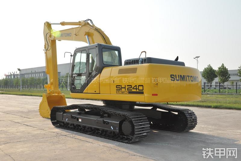 住友SH240-5挖掘机局部