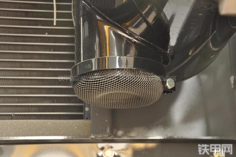 住友SH360HD-5挖掘机局部