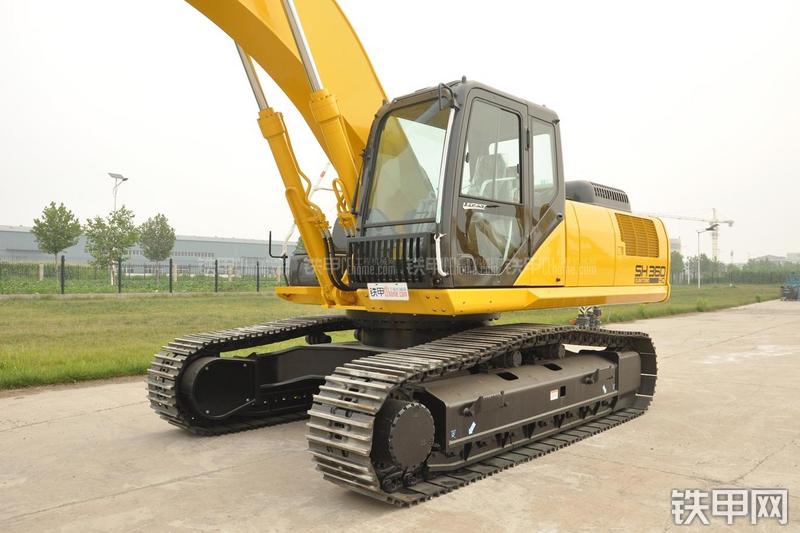 住友SH360HD-5挖掘机局部