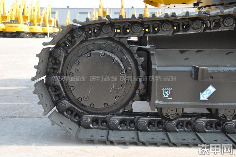 住友SH130-5挖掘机局部