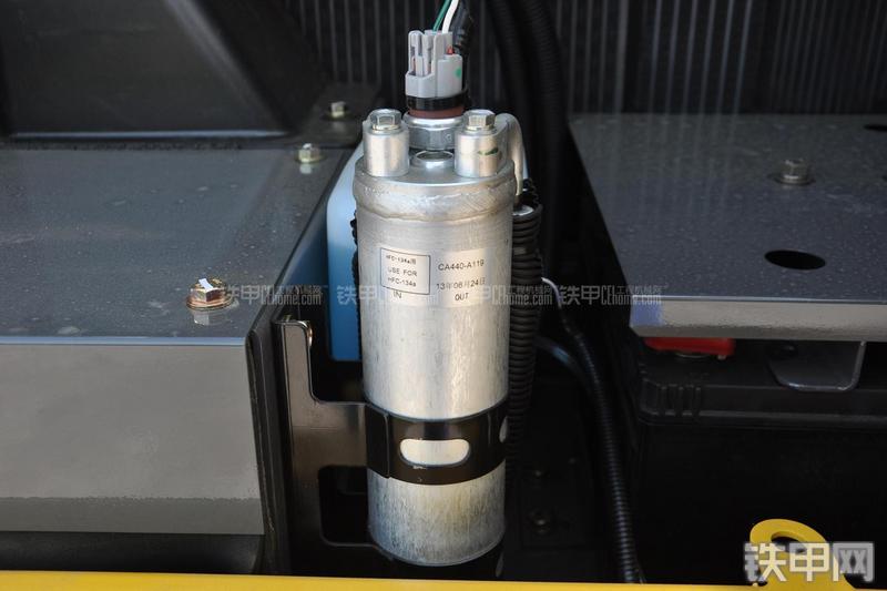 住友SH130-5挖掘机局部