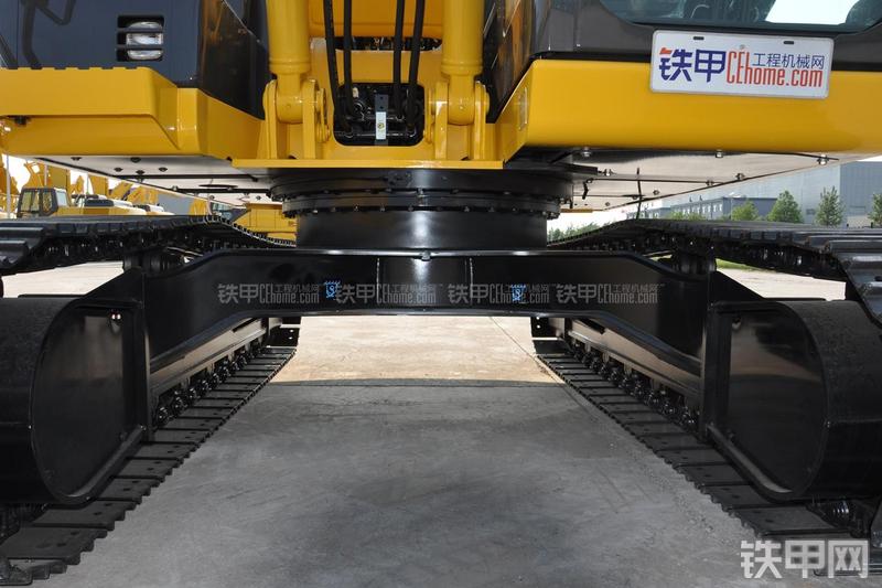 住友SH130-5挖掘机局部