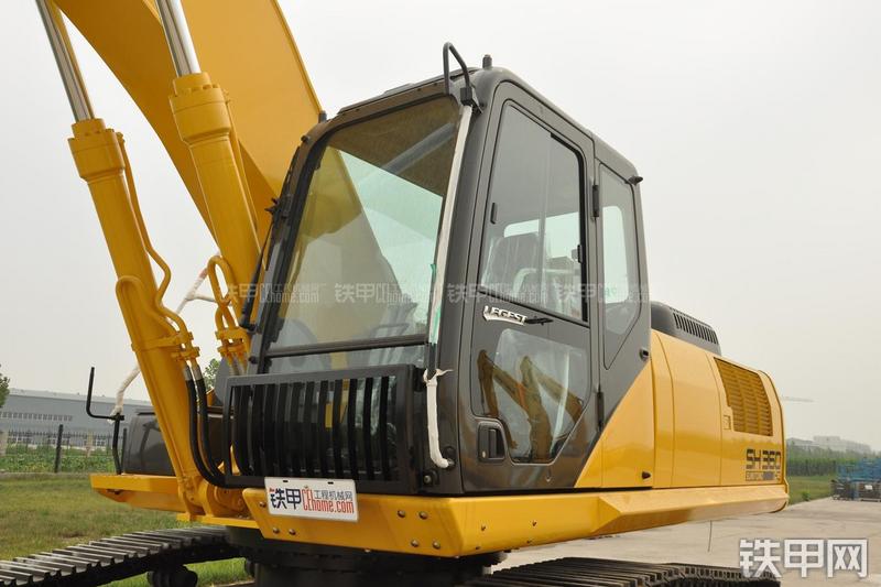 住友SH360HD-5挖掘机局部