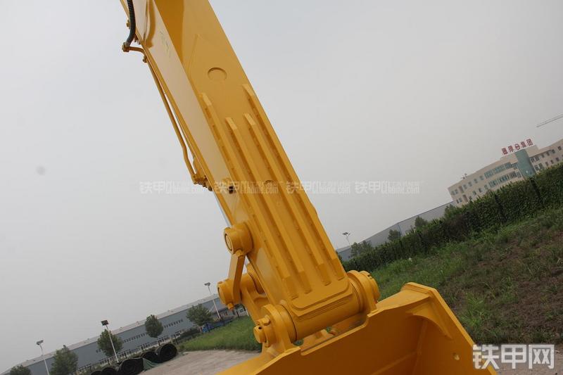 住友SH380-5挖掘机局部