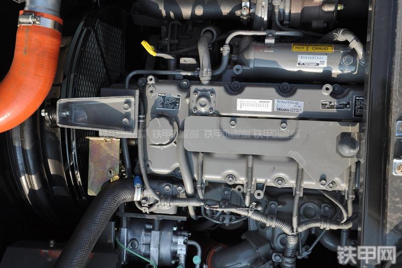 住友SH130-5挖掘机局部