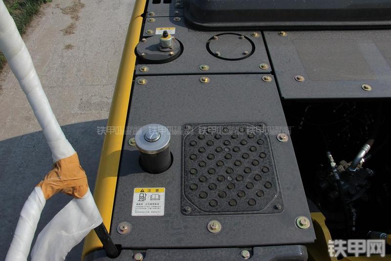 住友SH220LC-5挖掘机局部