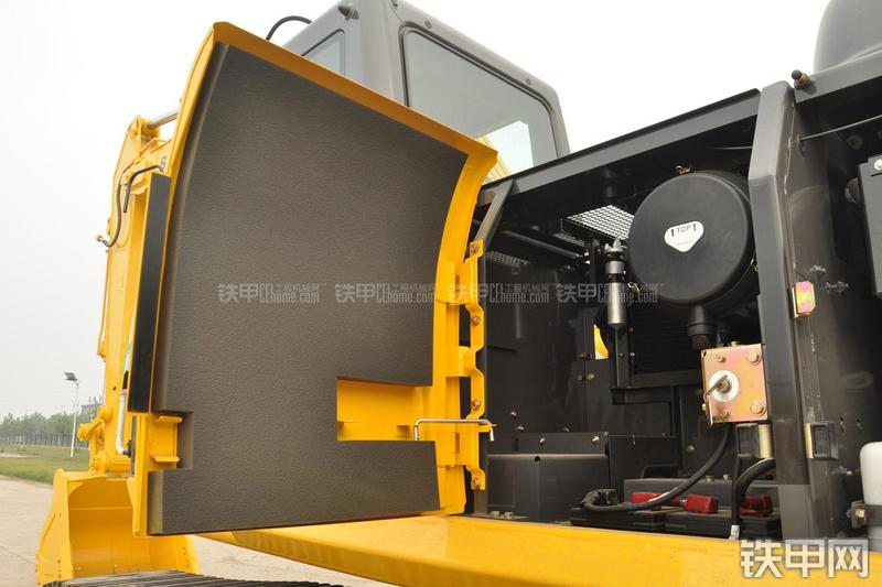 住友SH360HD-5挖掘机局部