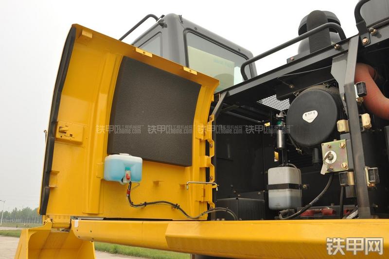 住友SH480-5挖掘机局部