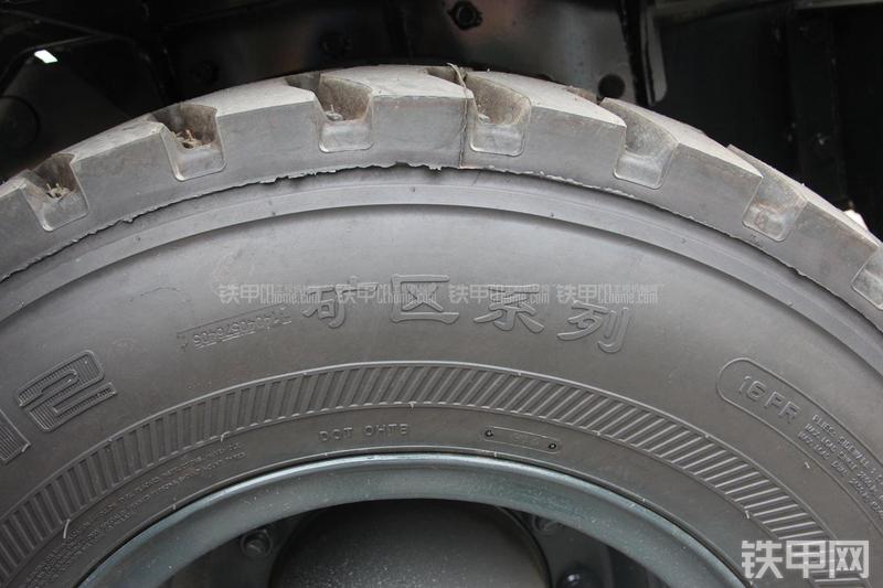 现代R150W-9挖掘机局部