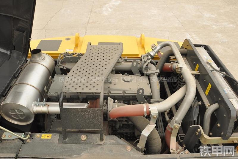 住友SH480-5挖掘机局部