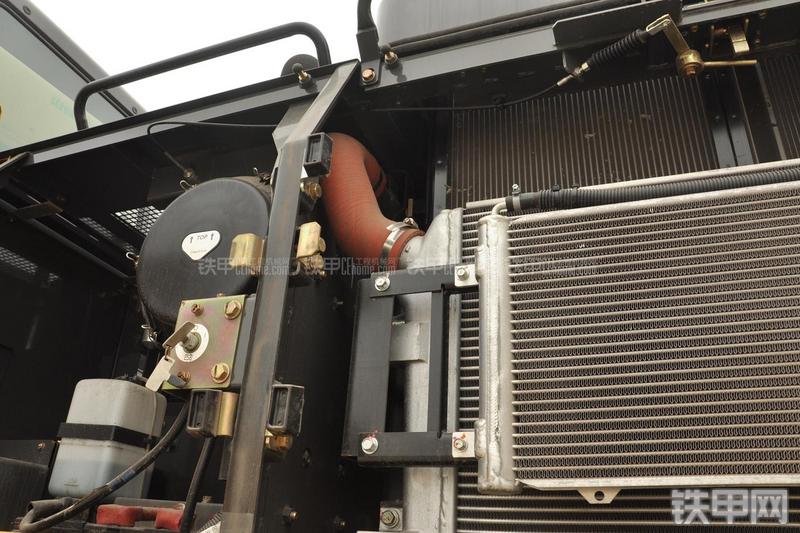 住友SH480-5挖掘机局部