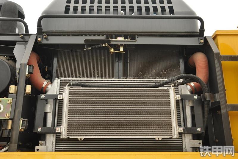 住友SH480-5挖掘机局部