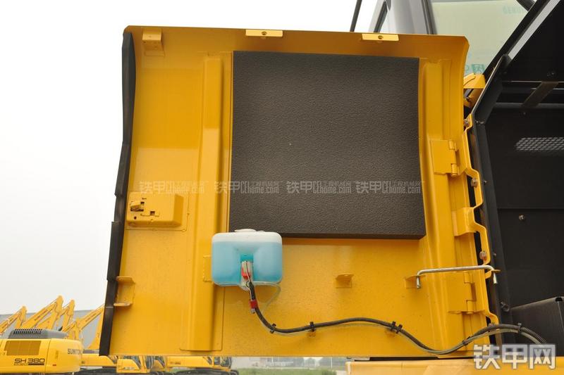 住友SH480-5挖掘机局部