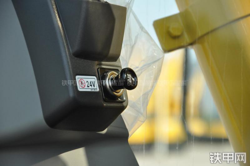 住友SH480-5挖掘机局部