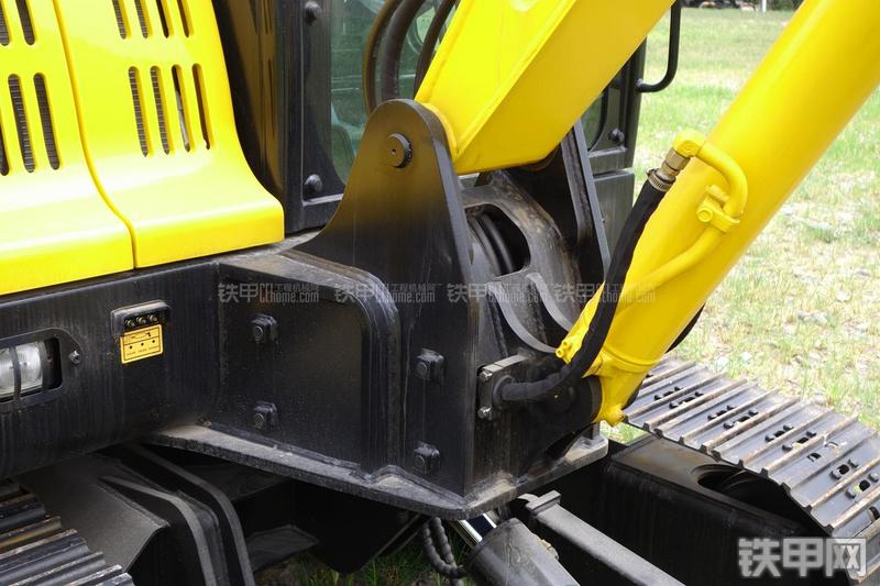 现代R55-7挖掘机局部