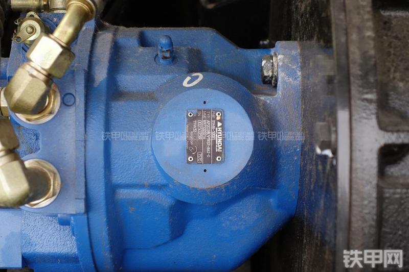 现代R55-7挖掘机局部