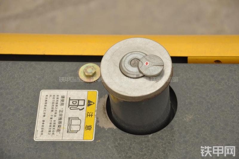 住友SH480-5挖掘机局部