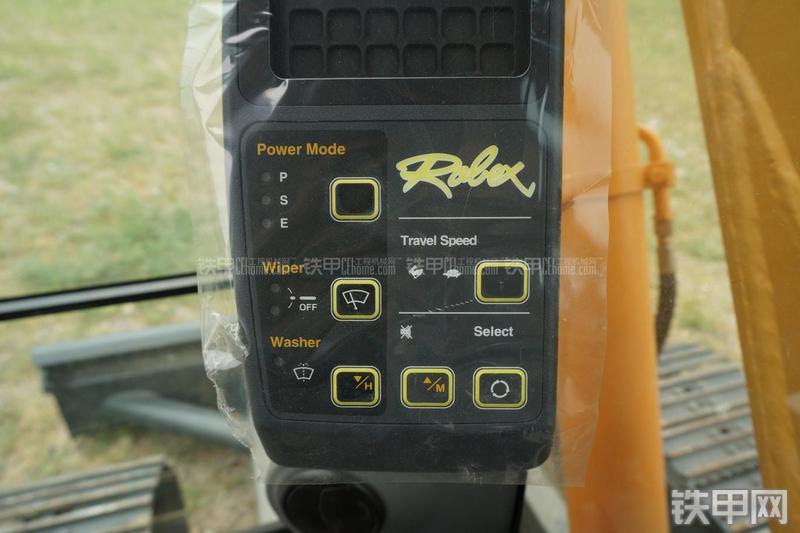 现代R80-9挖掘机局部