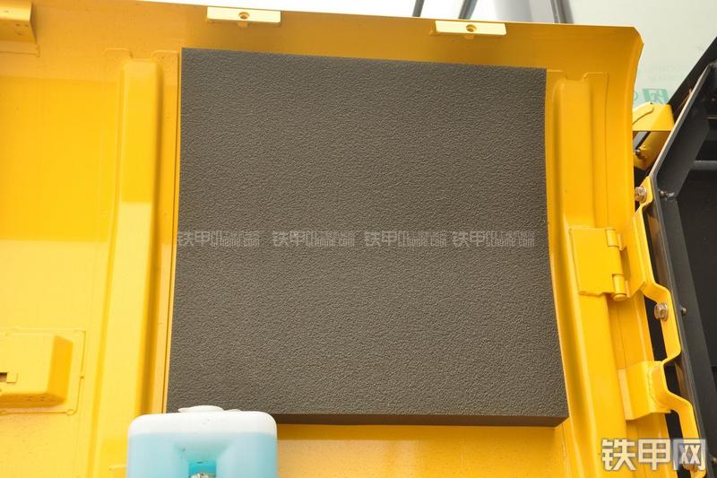 住友SH480-5挖掘机局部