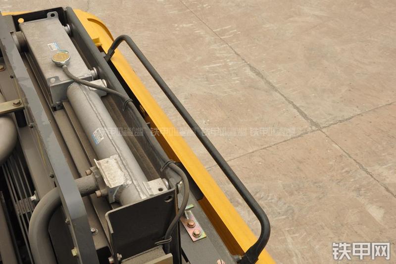 住友SH480-5挖掘机局部