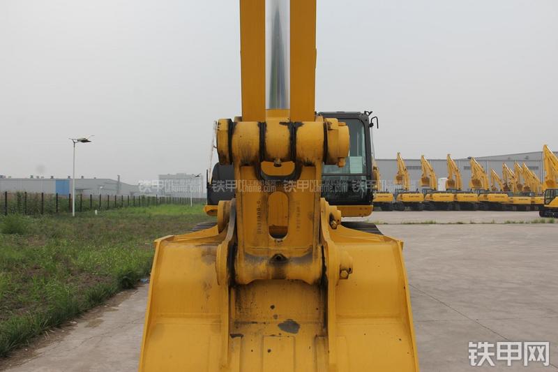 住友SH480-5挖掘机局部