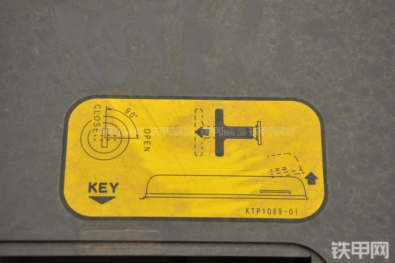 住友SH480-5挖掘机局部