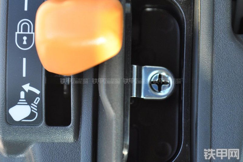 住友SH480-5挖掘机局部