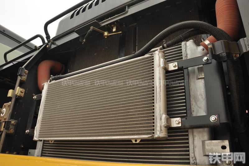 住友SH480-5挖掘机局部