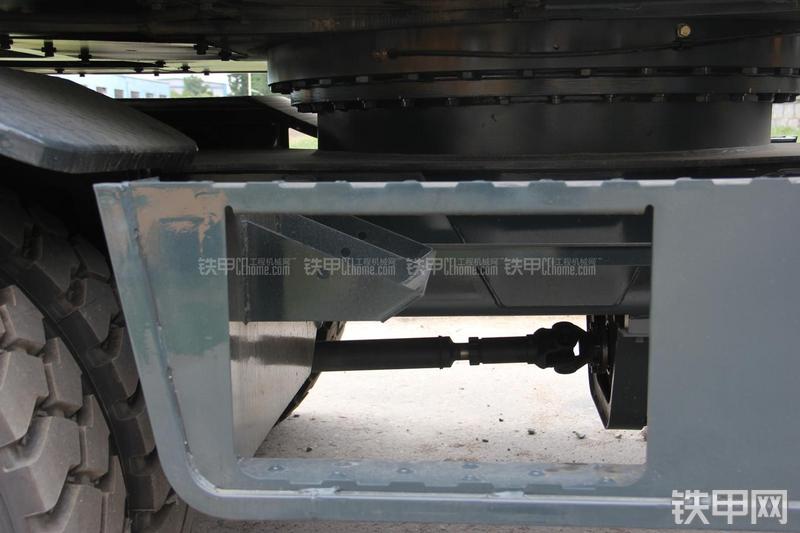 现代R150W-9挖掘机局部