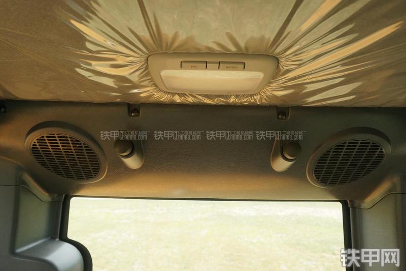 现代R80-9挖掘机局部