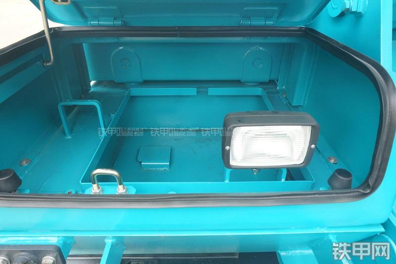 山河智能SWE150E挖掘机局部