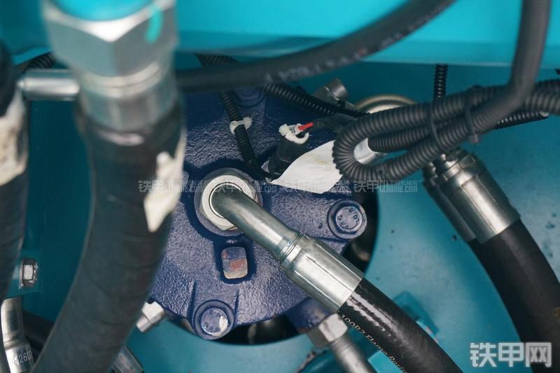 山河智能SWE150E挖掘机局部