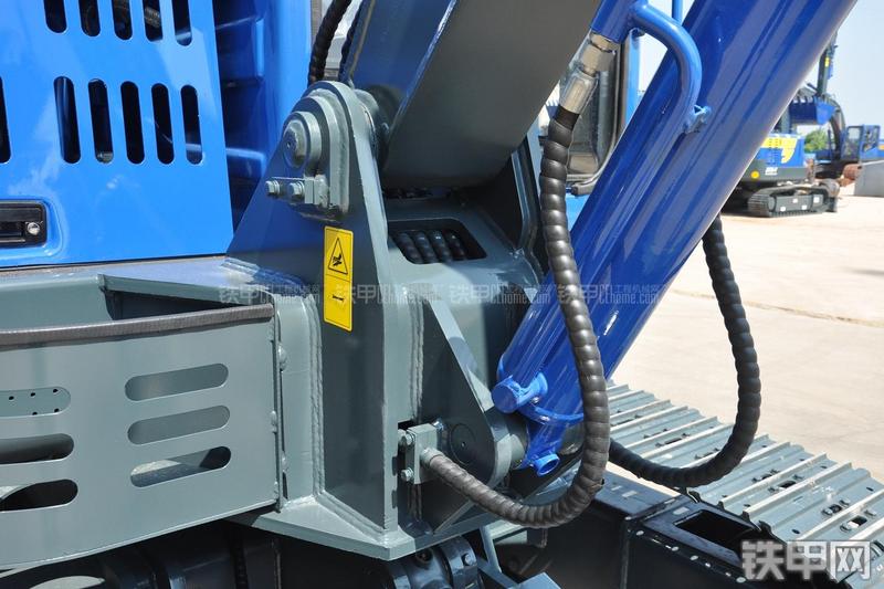恒天九五JV70-7挖掘机局部