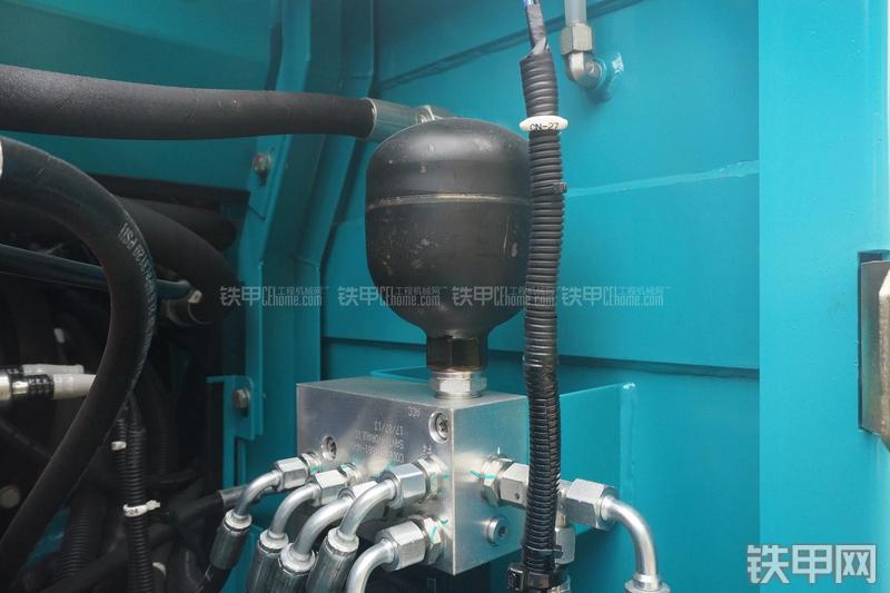 山河智能SWE150E挖掘机局部