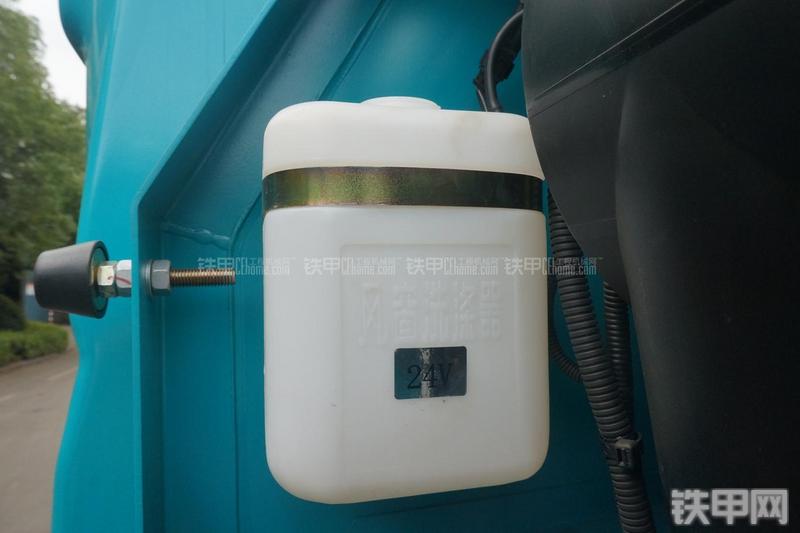 山河智能SWE150E挖掘机局部