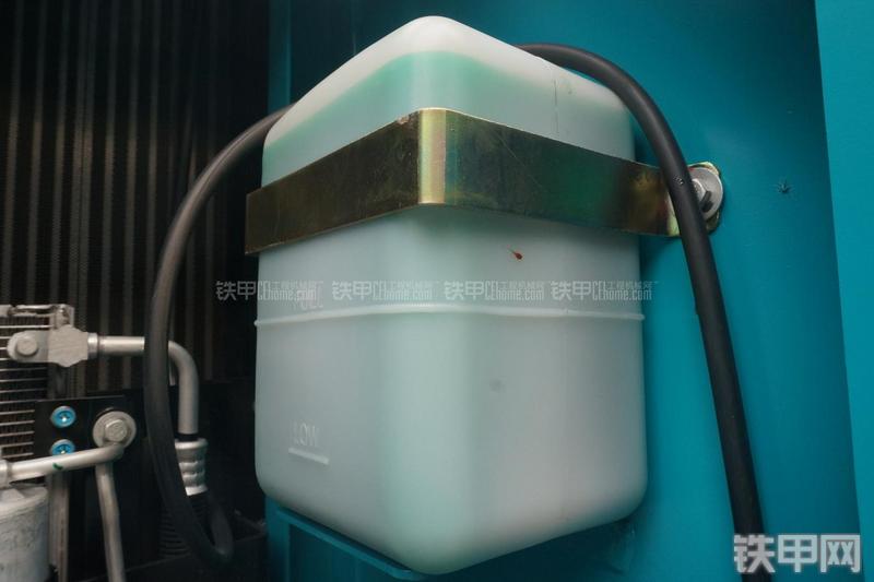 山河智能SWE150E挖掘机局部