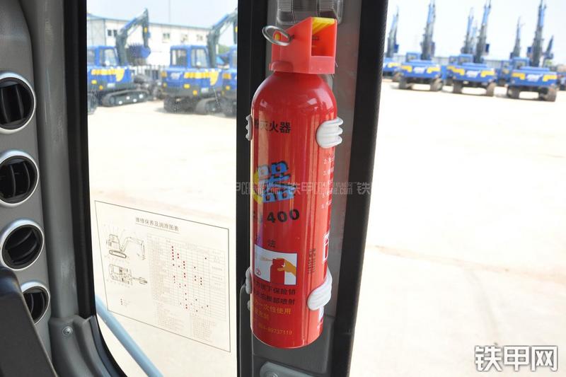 恒天九五JV70-7挖掘机局部