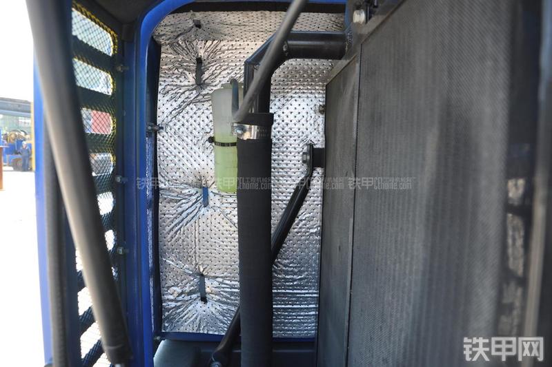 恒天九五JV70-7挖掘机局部