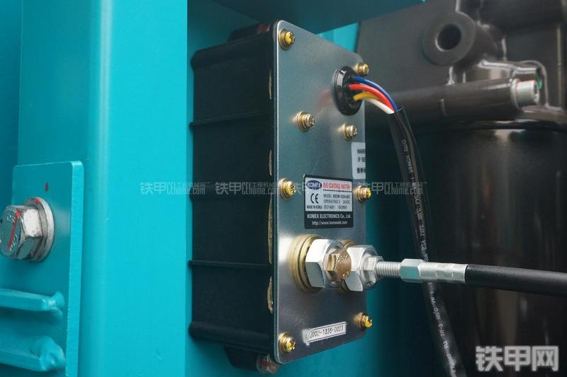 山河智能SWE150E挖掘机局部