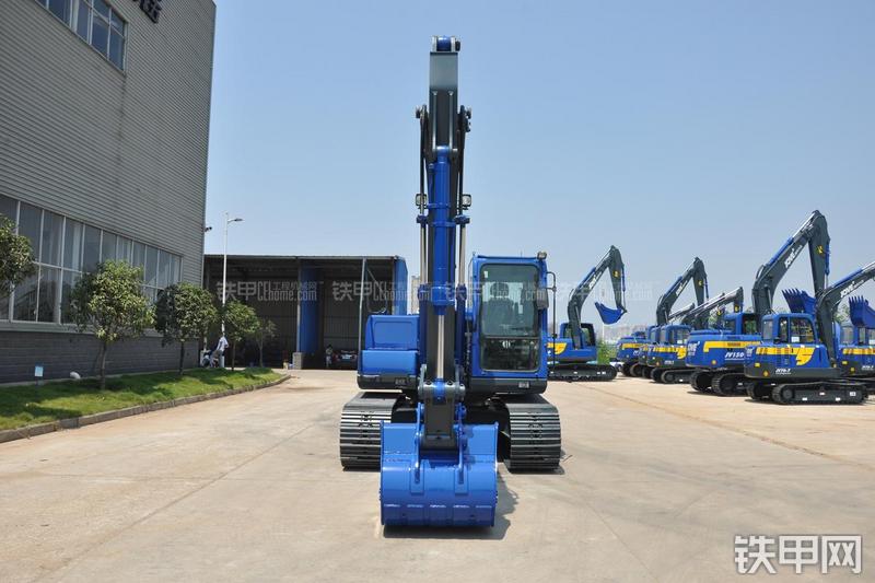 恒天九五JV150五十铃挖掘机整机外观