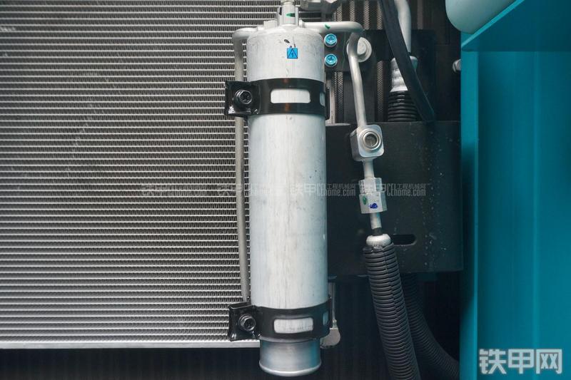 山河智能SWE150E挖掘机局部