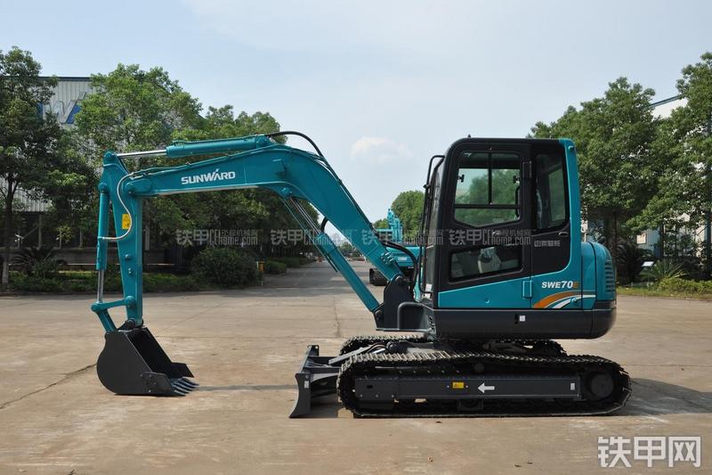 山河智能SWE70E挖掘机整机外观