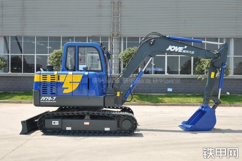 恒天九五JV70-7挖掘机整机外观