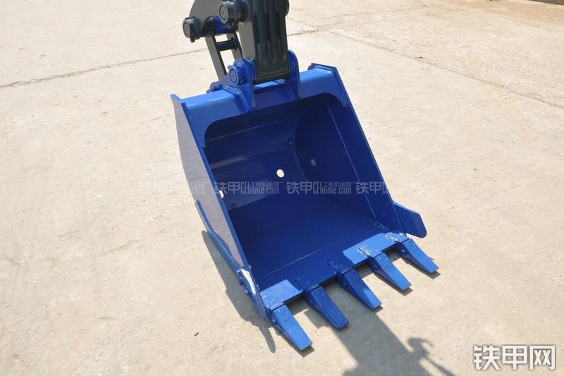 恒天九五JV70-7挖掘机局部