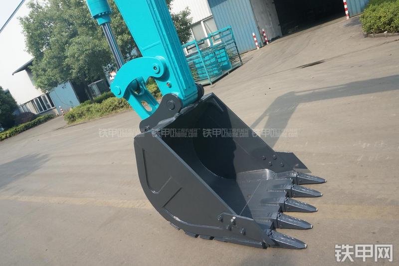 山河智能SWE150E挖掘机局部