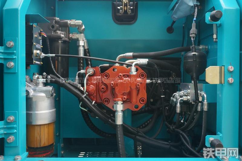 山河智能SWE150E挖掘机局部