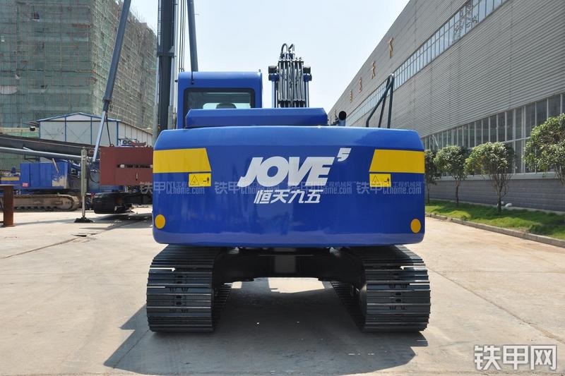 恒天九五JV150五十铃挖掘机整机外观