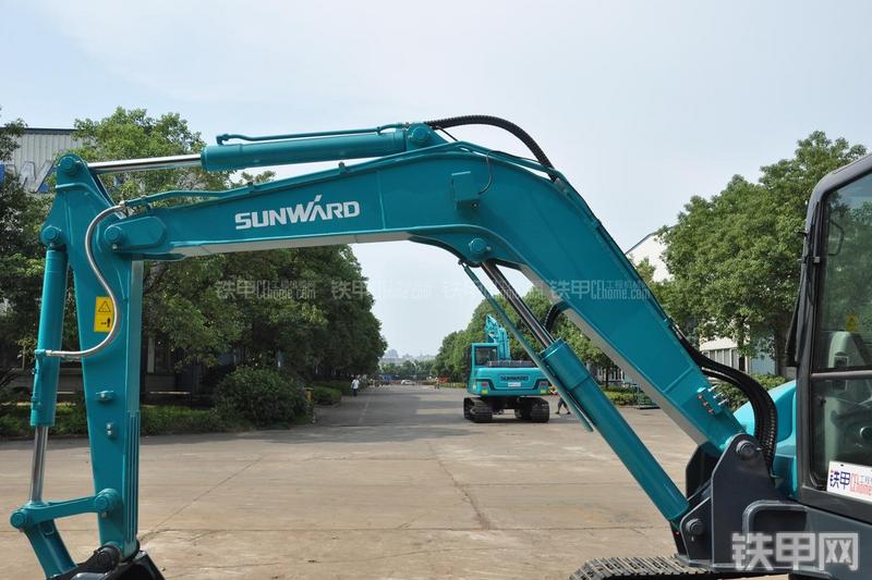 山河智能SWE70E挖掘机局部